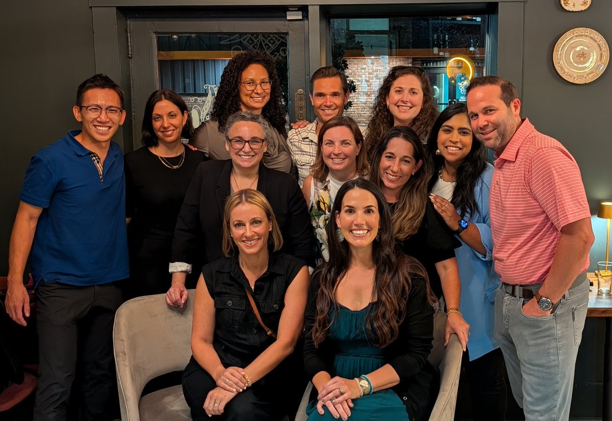 aishuarjun's tweet image. It&apos;s been six years since Counsyl was no more but without fail the annual NSGC conference brings us (in different interactions) back together. #NSGC24 #TeamTeal4Ever @lazgabe @carrie_haverty @mariannaraia @shivaninaz @JamieKostialik @Ashley_svenson @GlitzGoddess @kbb10025