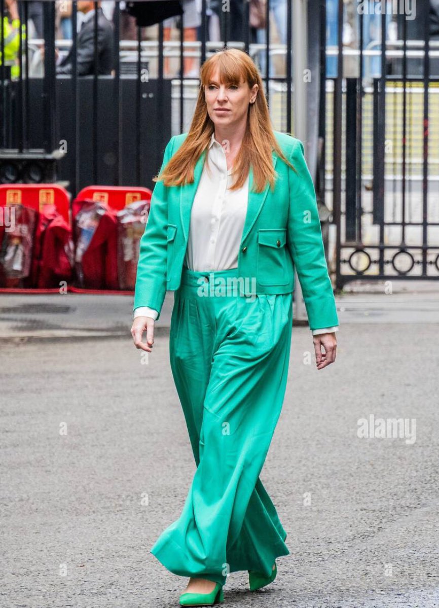 Whoever the rich benefactor is that’s been buying Angela Rayner’s clothes they’ve clearly got a wicked sense of humour!
#FreeGearKeir
