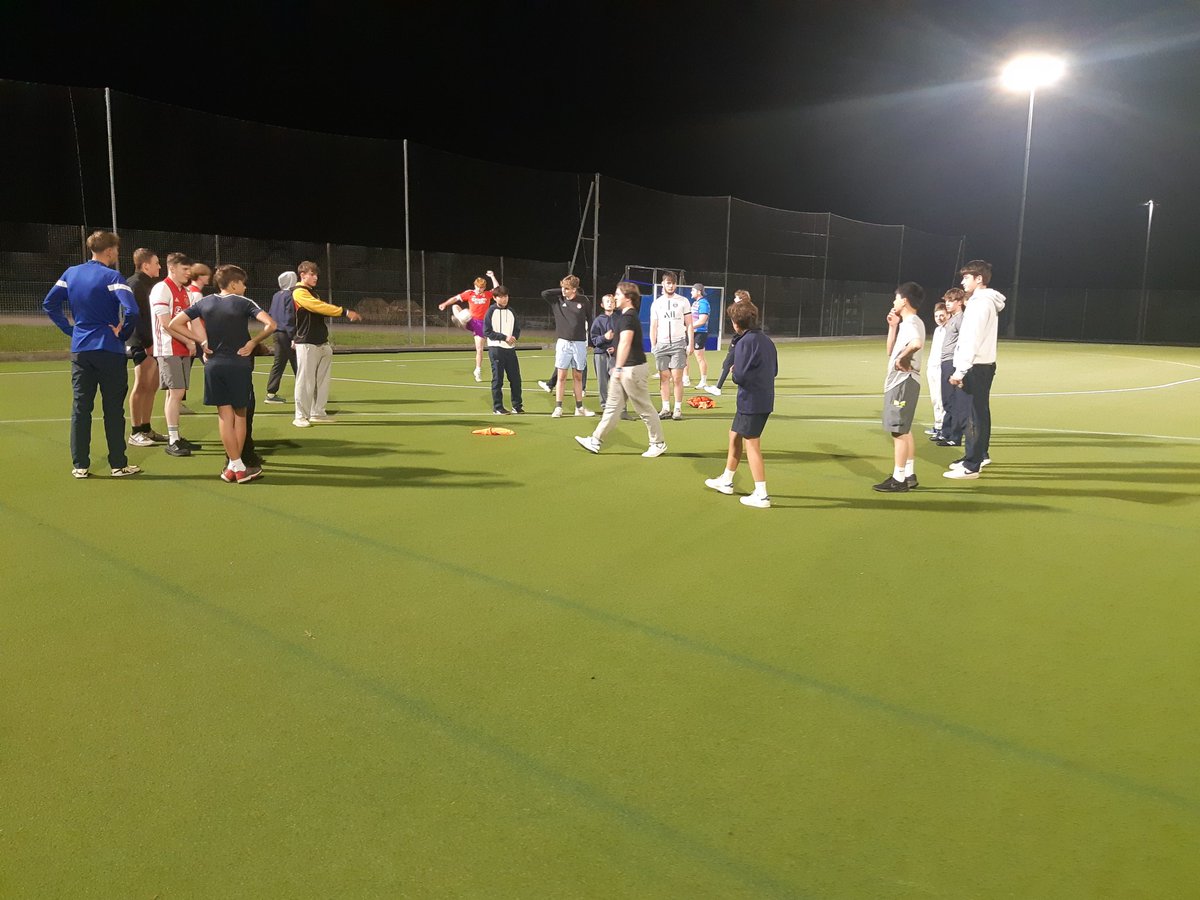 David J. Barnes tweet media