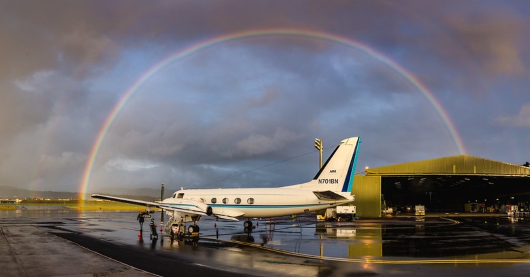armnewsteam's tweet image. It&apos;s #NationalPostdocWeek and we’re celebrating Isabel McCoy, a CIRES research scientist whose #postdoc research studied low-lying marine clouds using #ARMData collected from the now-retired Gulfstream-159 research aircraft during #ARMACEENA. bit.ly/3XxpPdB 
@CIRESnews