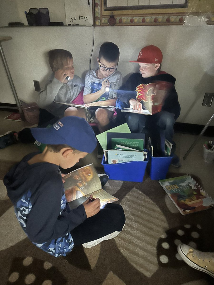 Flashlight Fridays are underway in Grade 2! Students love starting their morning by reading in the dark. <a href="/IndusRvs/">Indus School</a> #rvsed