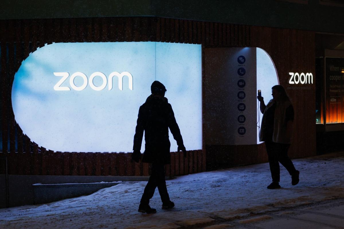 LynetteStock1's tweet photo. Zoom to Cut Back on Stock-Based Compensation, Joining Salesforce, Workday https://t.co/CH0p6PKqQi