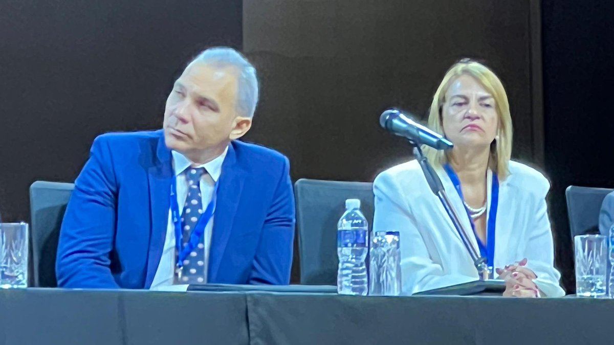 🩺Con la presencia de más de 200 delegados, prestigiosos expertos cubanos y extranjeros, se desarrolla el Simposio Internacional de Neurología y Neurocirugía.
El evento, organizado por <a href="/inn_encuba/">INN_cuba</a>, sesiona bajo el lema “Unidos por las neurociencias en Cuba🇨🇺”.

#CubaPorLaVida