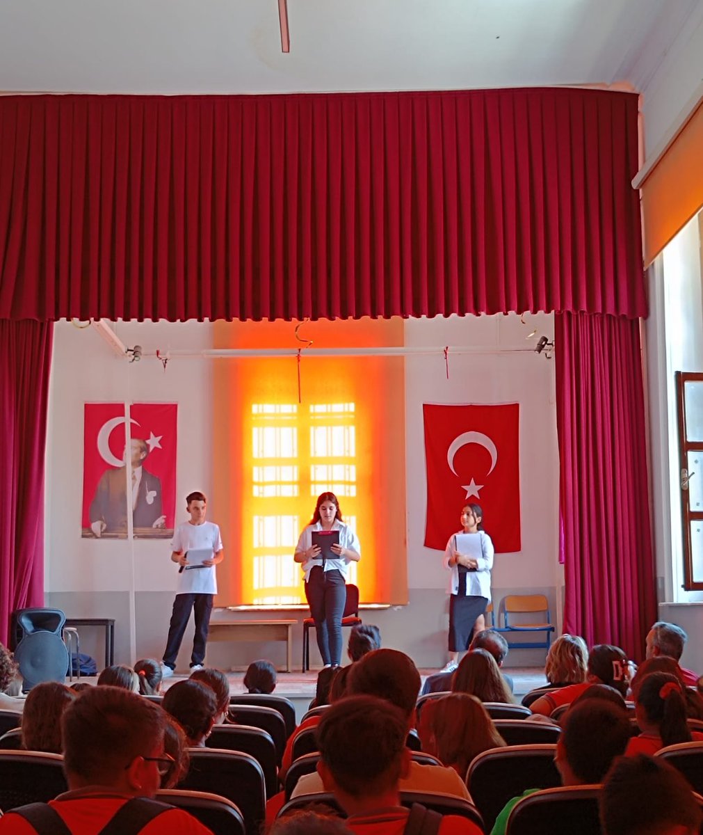 15 Temmuz Demokrasi ve Milli Birlik Günü dolayısıyla okulumuz çok amaçlı salonunda düzenlenen şehit ve gazilerimizi anma programımız. <a href="/konak_ilcemem/">Konak İlçe Milli Eğitim Müdürlüğü</a> 
#15Temmuz 🇹🇷🇹🇷