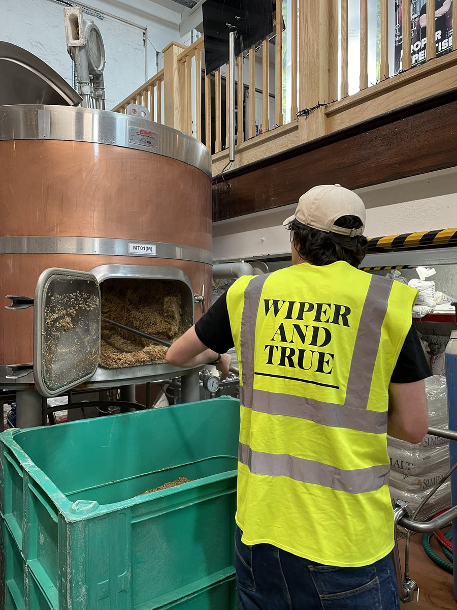 Georgina Young (@brewergeorgey) on Twitter photo On Tributeโs 25th Birthday weโve had fun Brewing today a 5% rich autumnal
Ale with Chevalier, DRC & malted rye with <a href="/WiperAndTrue/">Wiper and True | Beautiful Beer</a> and then parrrrrrrrrty! On Tributeโs 25th Birthday weโve had fun Brewing today a 5% rich autumnal
Ale with Chevalier, DRC & malted rye with <a href="/WiperAndTrue/">Wiper and True | Beautiful Beer</a> and then parrrrrrrrrty!