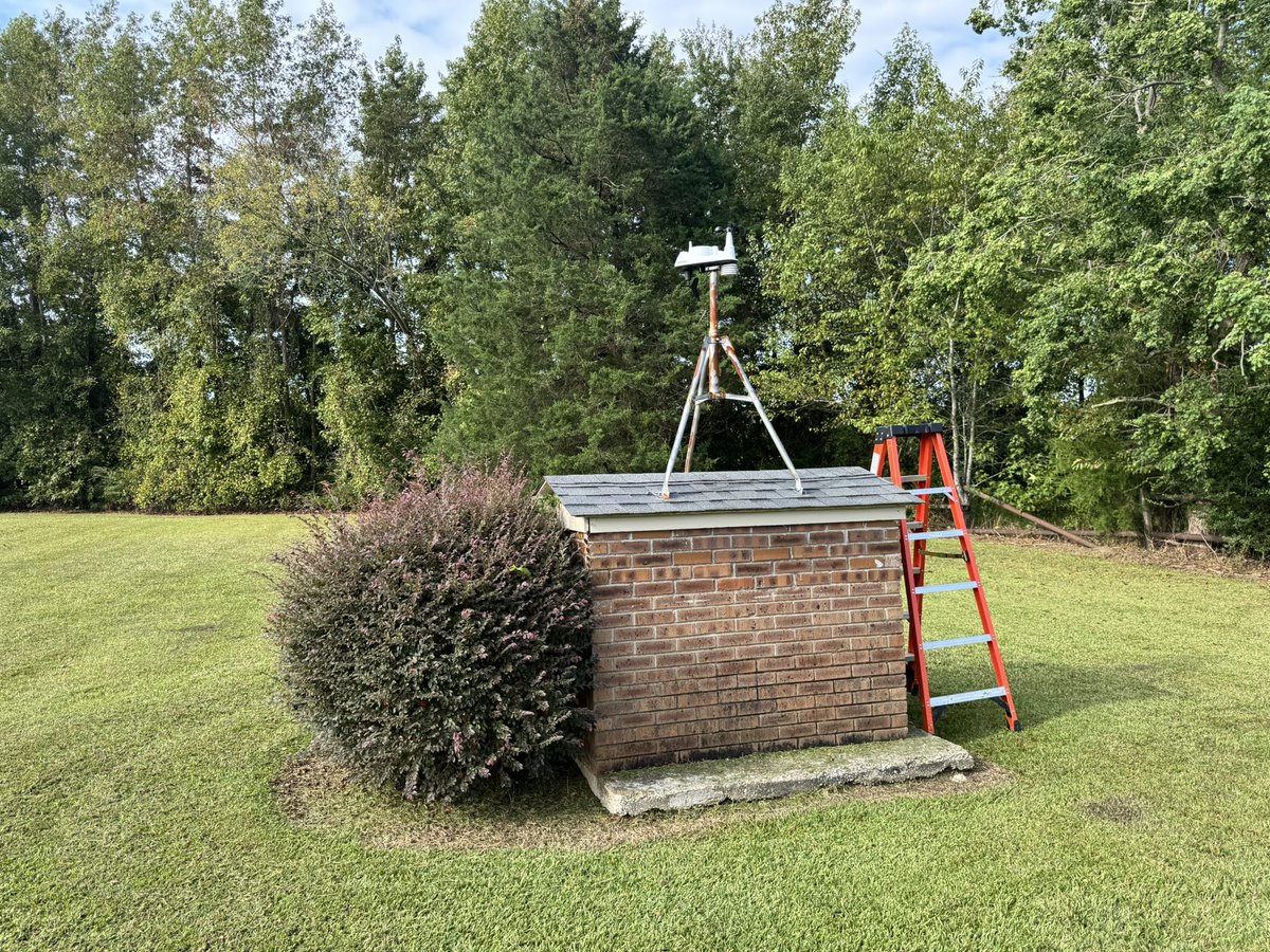 johnmmblake's tweet image. Fall cleaning completed. Cleaned up. Battery 🔋 replaced. Ready for another few months of service. @davisinst #VantageVue #cleanup #batteryreplaced
