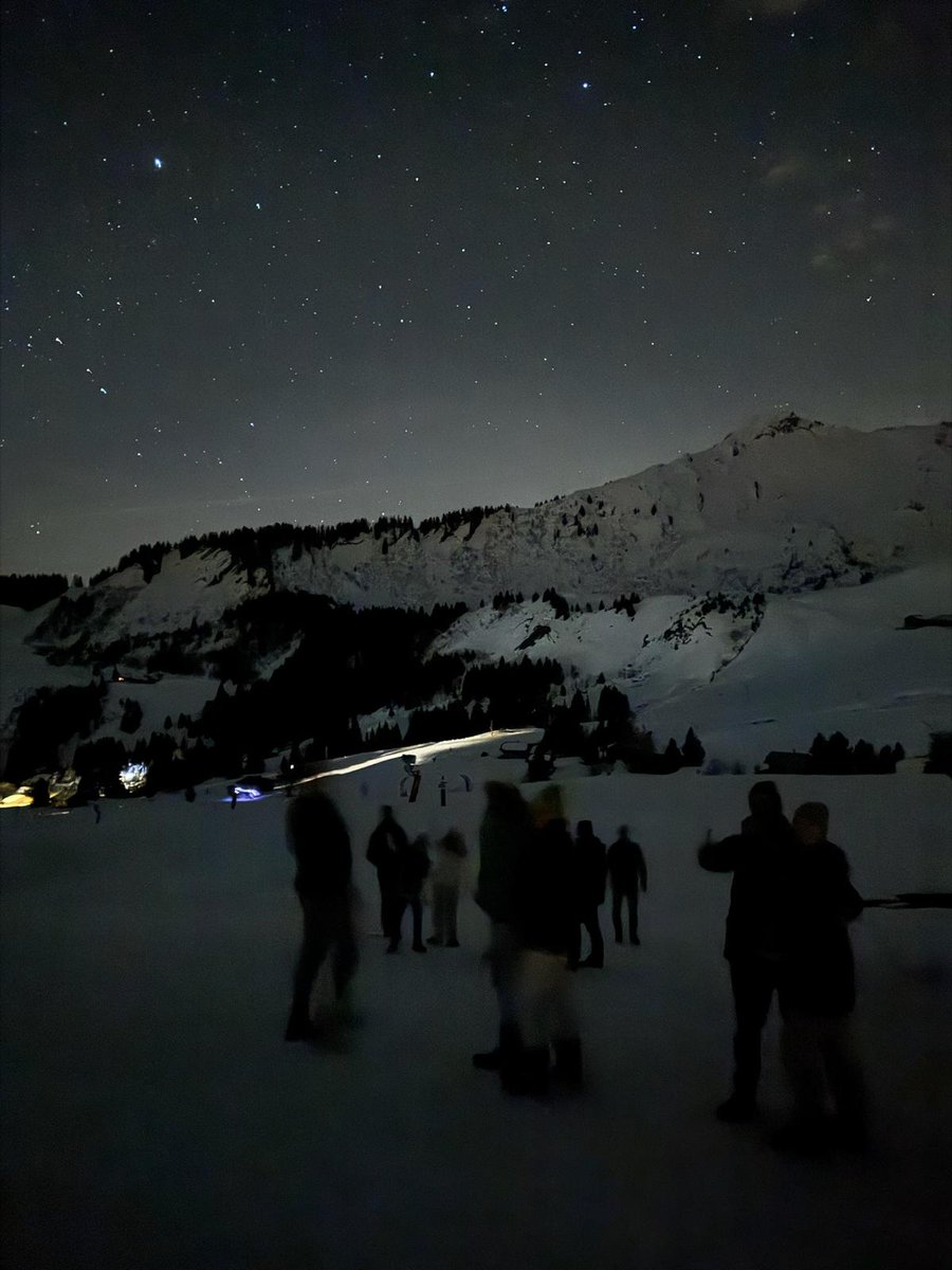 EApinsa's tweet photo. It was a #beautiful #night!
-
#prazdelyssommand #France #WINTERxCountrysideZ #wintersports #TravelTV #travelphotography #AffairTheSeries #Gucci #Vettaiyan #Israel https://t.co/YQW73B2slH
