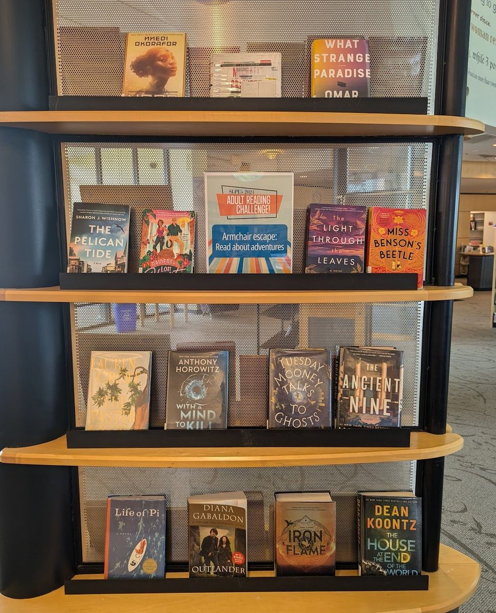 STLpubLibrary's tweet image. Check out our Adult Reading Challenge display! #KingshighwayLibrary