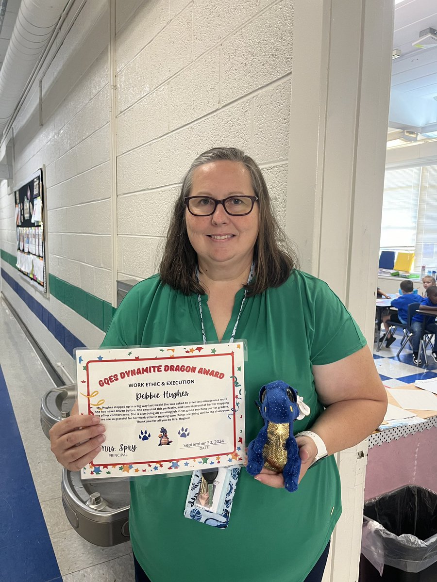 Hey Dragons! Happy Friday! Check out these DYNAMITE DRAGONS who have been caught ROARing for their excellent work and dedication to GQES! Join me in congratulating these amazing Dragons! #DragonsROAR 💙💚🐉