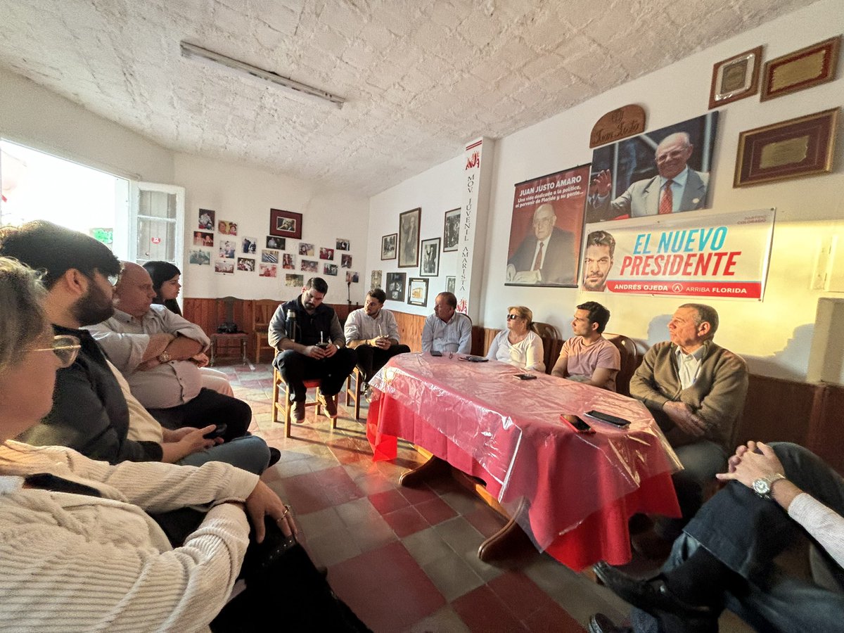 Reunión del Comité Ejecutivo con candidatos a la Diputación por el Partido.