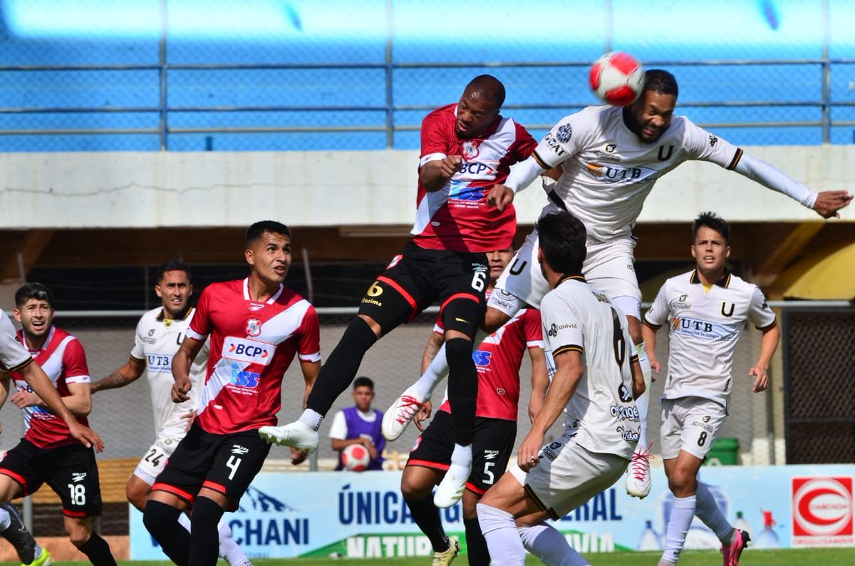 LosTiemposBol's tweet photo. #FinDelPartido
Nacional Potosí pisó fuerte en Quillacollo y derrotó 0-1 a FC Universitario en el inicio de la fecha 15 Liga Tecno🏆.
📸Daniel James - Los Tiempos
https://t.co/Z5HYPRQYbz https://t.co/9en4CXExXS