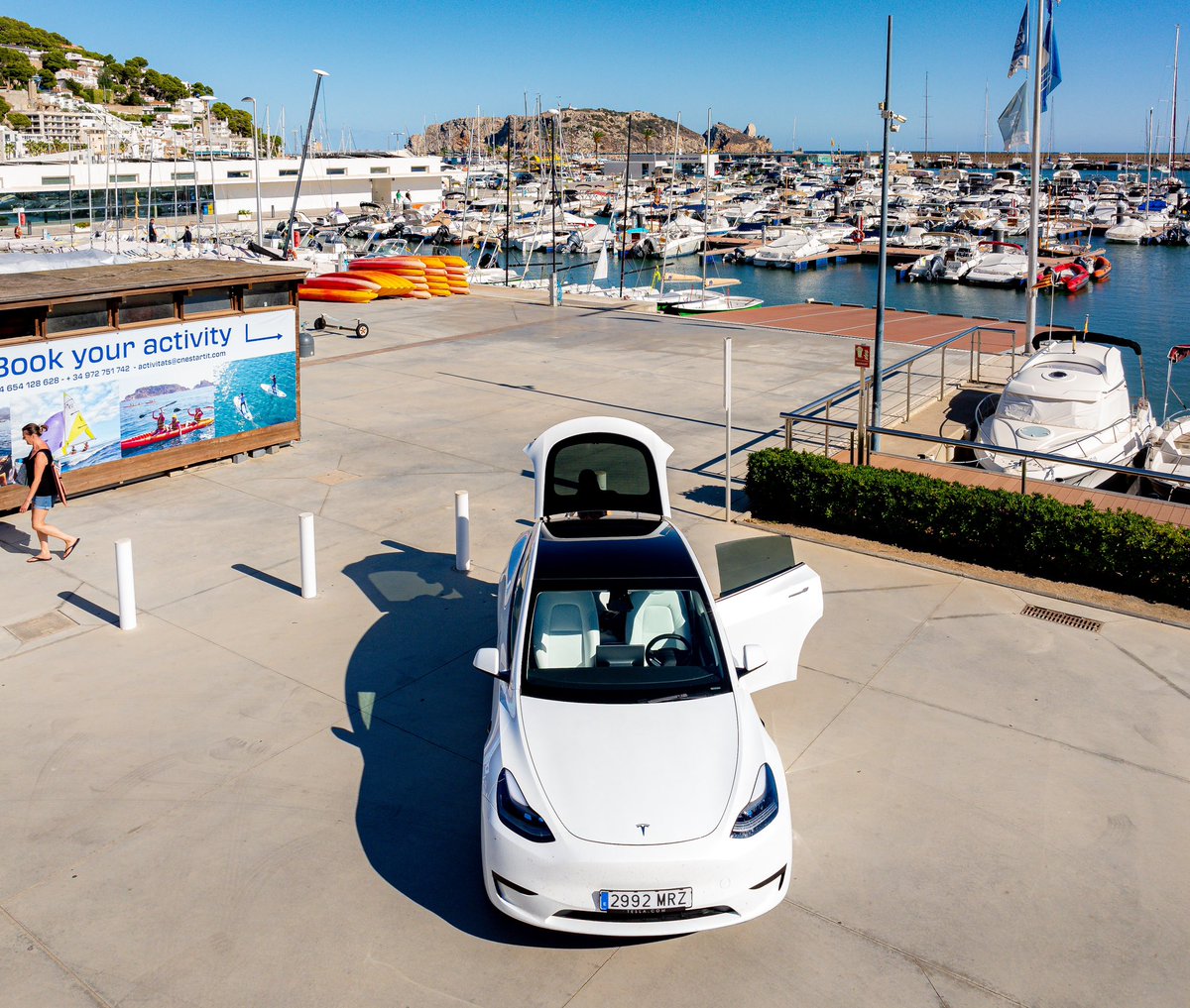 We are stoked with the positive feedback provided by the audience during our #oceanconservation &amp; #sustainablemobility talks.
Sign up for the #Spanish tour upcoming events here : docs.google.com/forms/d/e/1FAI…