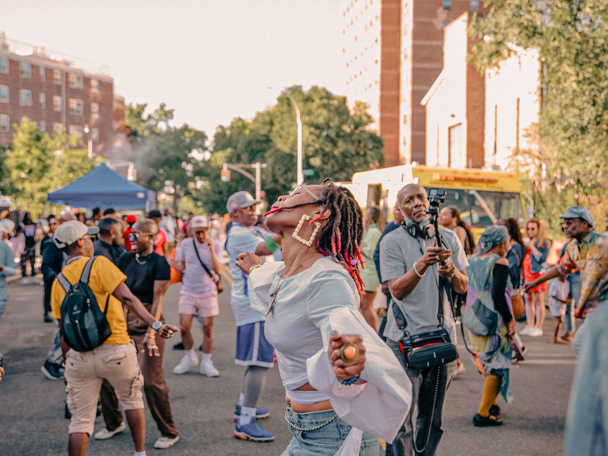 Unlock free tours, exclusive swag, and members-only events as a Weeksville Heritage Center member! 🤩 Join NOW and don't miss out on upcoming special events. History, culture, and community await! weeksvillesociety.org/give/become-a-…
#JoinTheMovement #WeeksvilleHeritage