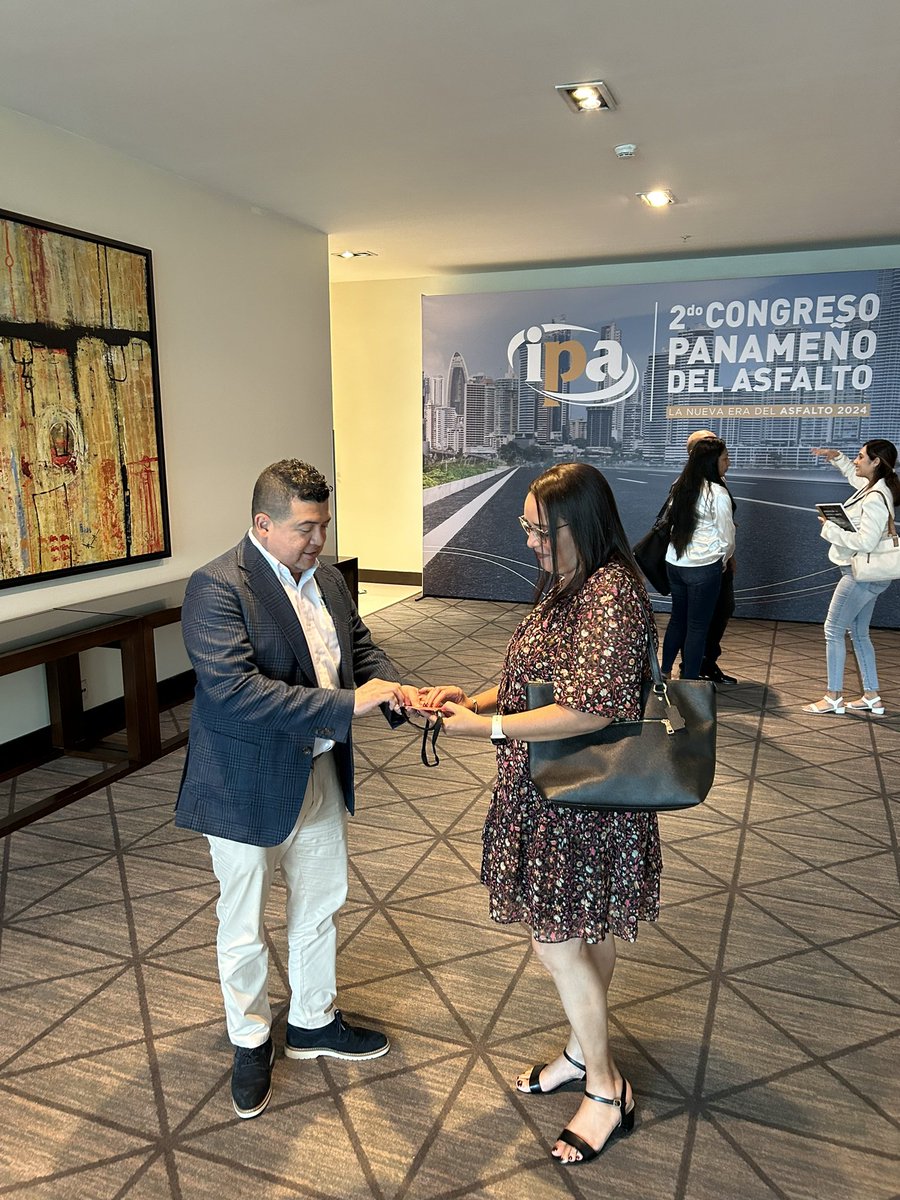 abdielmbatista's tweet photo. Participamos activamente en el 2 Congreso del Asfalto organizado por #IPA Instituto Panameño del Asfalto que se llevo a cabo con gran éxito en la Ciudad de Panamá y reencontrándonos con colegas y amigos de la industria. #somosprogeo #geotecnia #construccion #asfaltopanama https://t.co/ZVWBy2qjIE