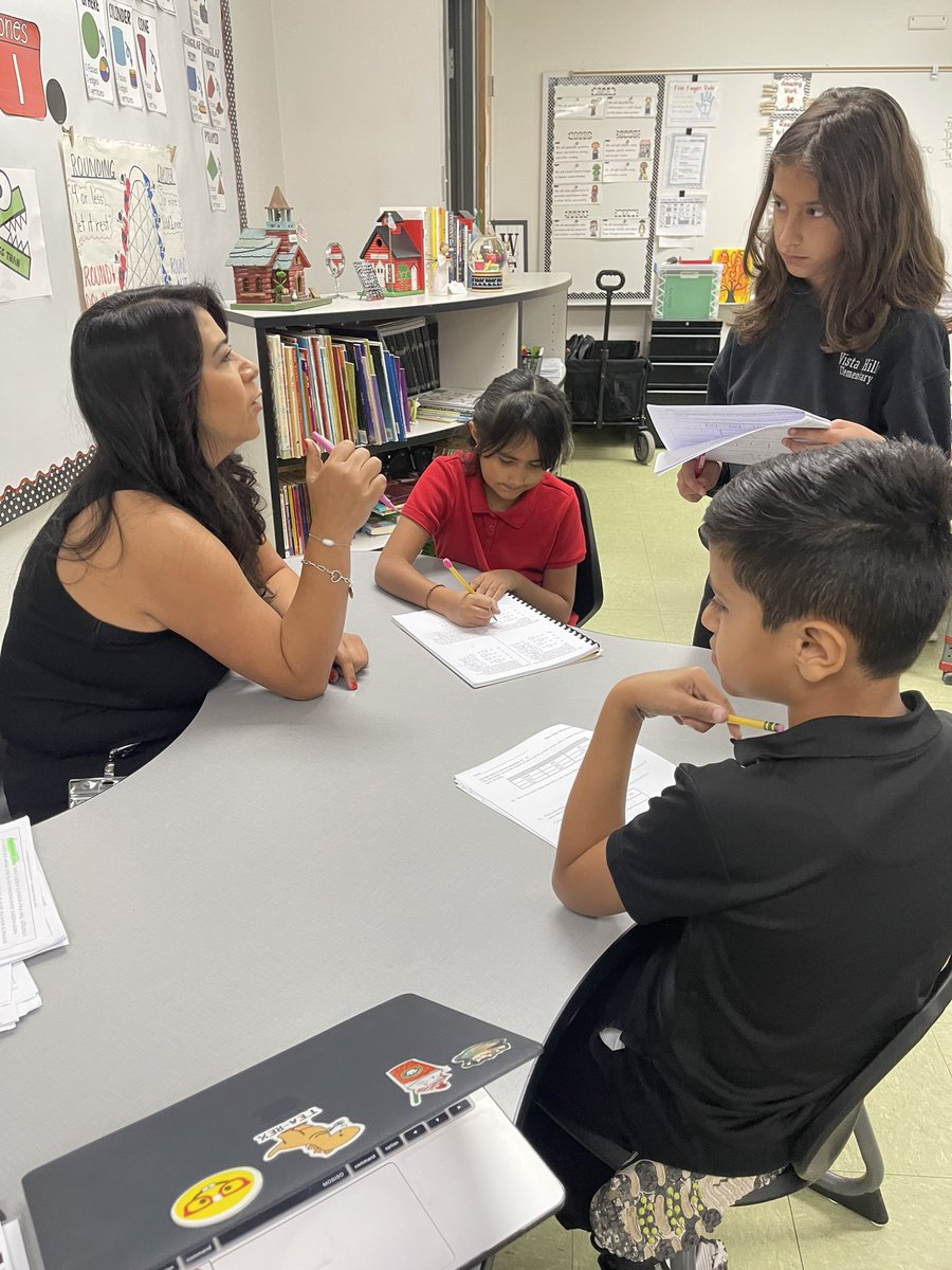 JurassicGaby's tweet image. Daily 5 centers in Kinder and guided math routines in 3rd grade to end another great week of learning 🤓 Small group ✅ Differentiation ✅ Going for growth 🎯 @VHESCrusaders #GuidedReading #GuidedMath