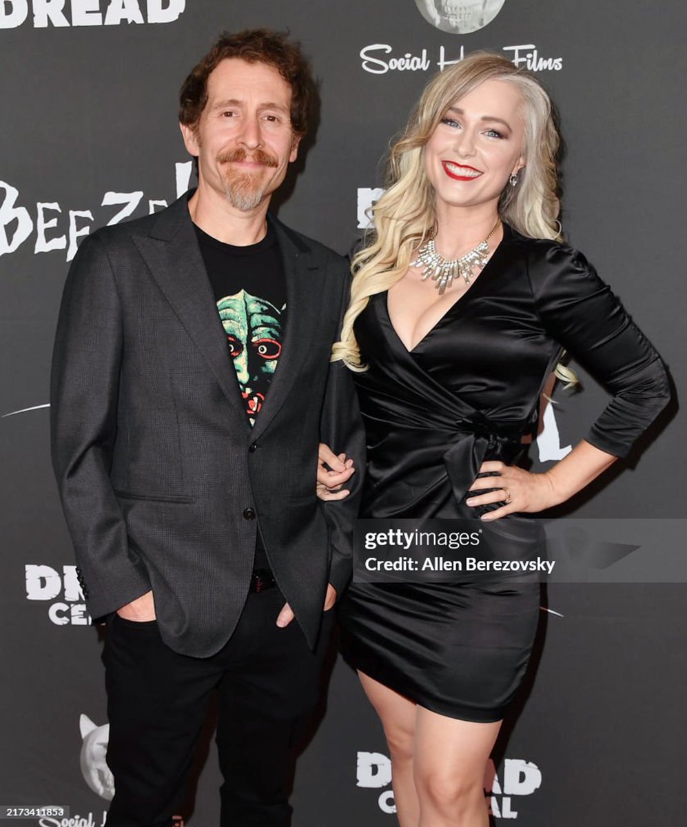 NatalieVArtist's tweet photo. Got all cleaned up to come out &amp; support some friends! Love supporting fellow filmmakers 🎥🎬🎞️

@ant_DiBlasi @NatalieVArtist https://t.co/hk9Bt6UaSr