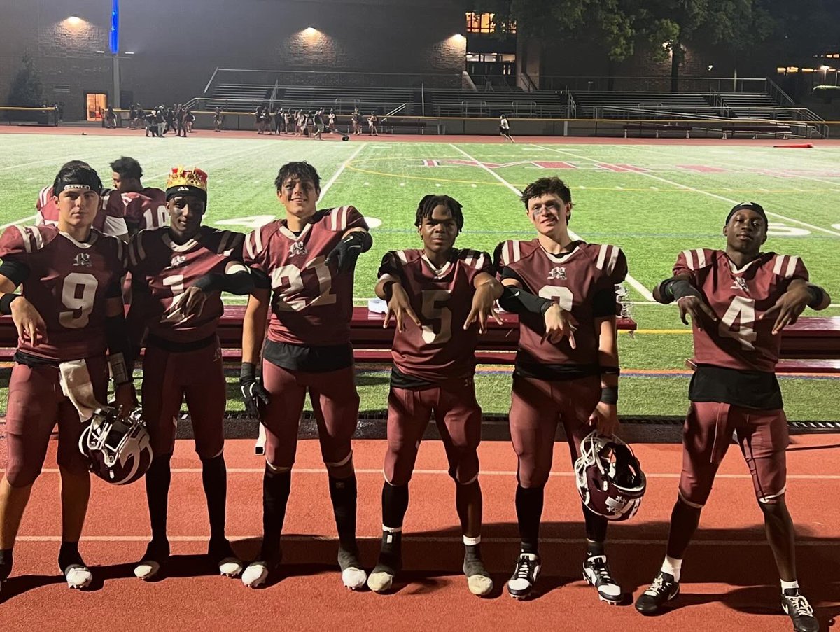 W for Morristown!!!! 43-6 over Clifton.   🔥

Way to go boys!!!!

<a href="/MHSCoach_Flynn/">Casey Flynn</a> <a href="/MHS_Scores/">MHS Athletics</a> <a href="/MorristownTAP/">Morristown TAP</a> <a href="/dailyrecordspts/">Daily Record Sports</a> <a href="/MaxPreps/">MaxPreps</a>