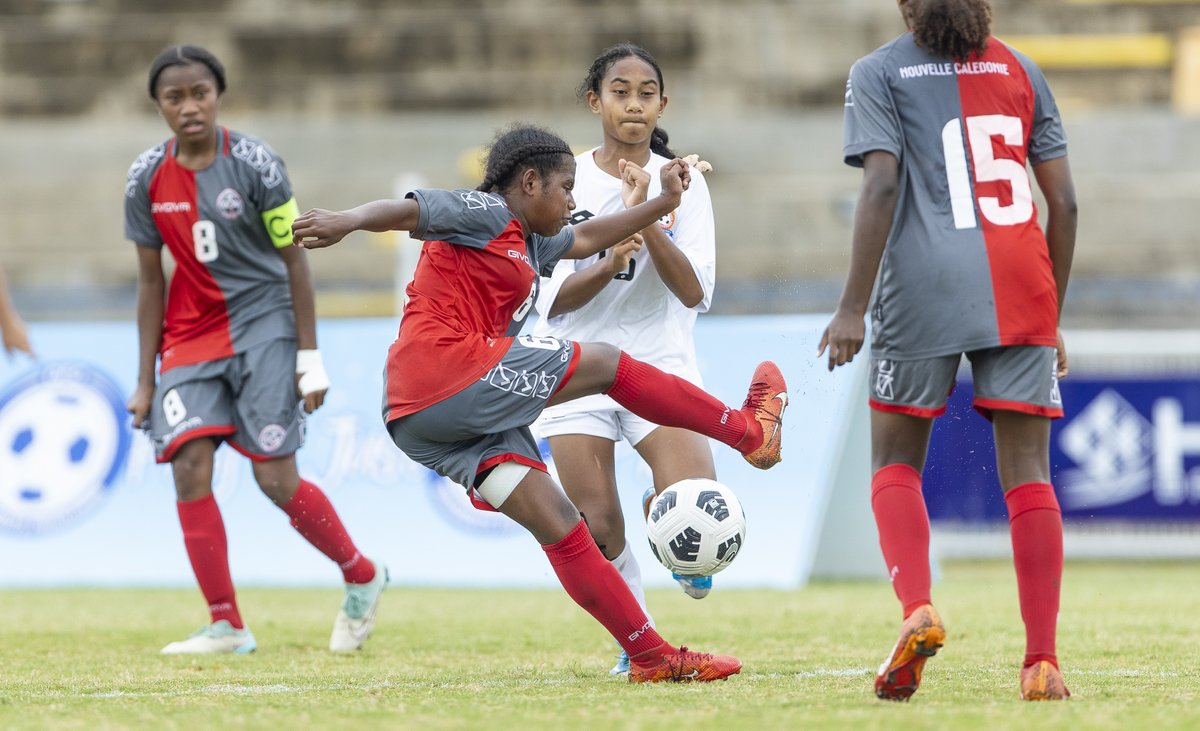 OFCfootball's tweet photo. Mālo to our new OFC U-16 Women's Championship bronze medalists! 🇹🇴🥉
📸 OFC Media via Phototek
Watch extended highlights and a full match replay FREE on FIFA+
https://t.co/qmdcAqIumg
#U16W https://t.co/BMTtL6MqEa