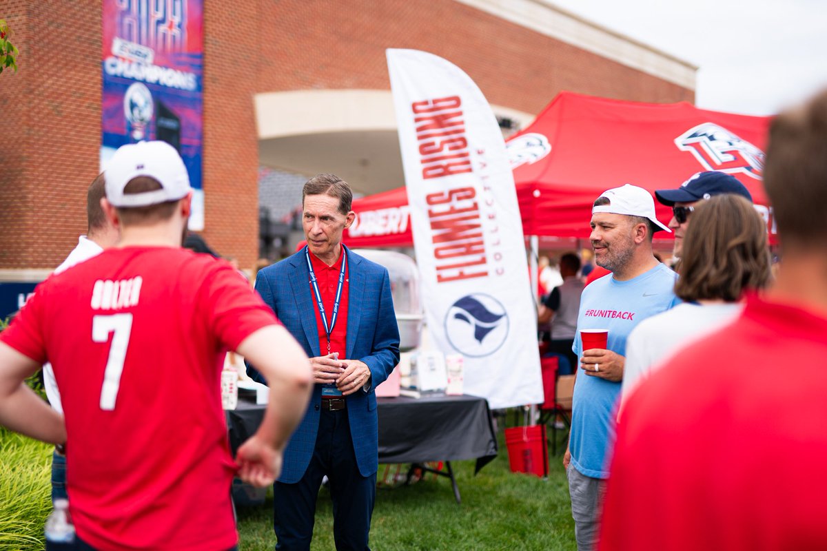 🔥 Dennis Fields tweet media