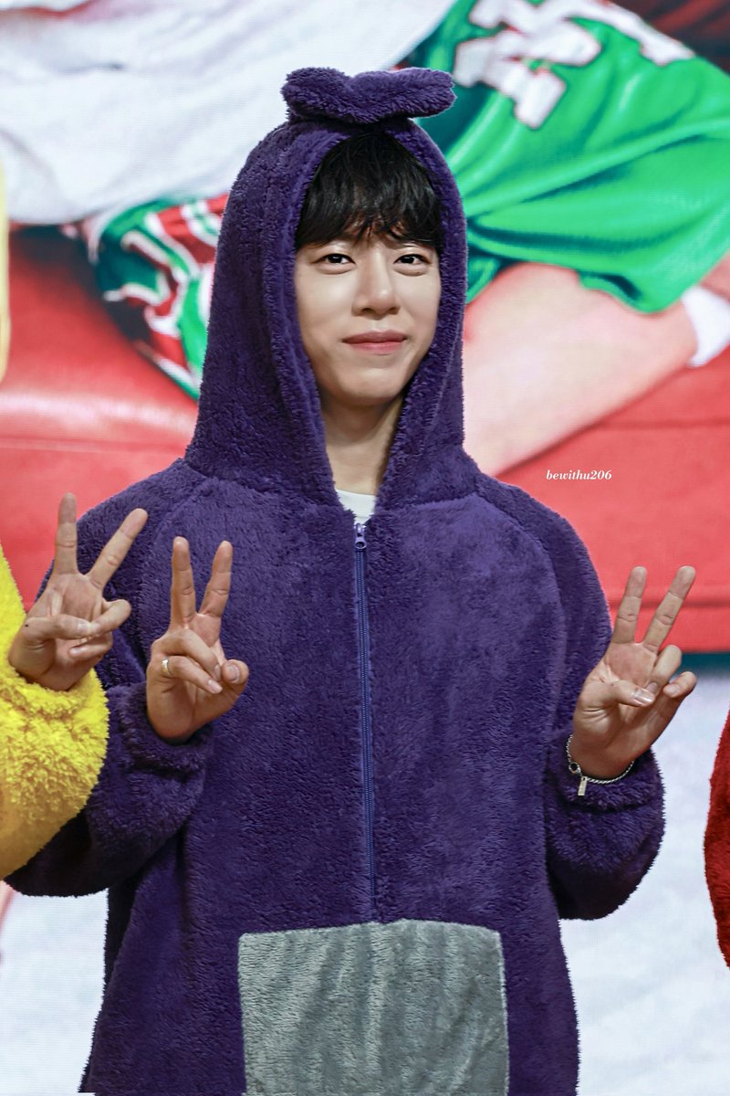 bewithu206's tweet photo. 240920 메이크스타
텔레토비 ❤️💜💛💚

#BANG_JUNG_YOO_MOON #비에이피 #BAP #방용국 #정대현 #유영재 #문종업 https://t.co/bTDtyAbLW9