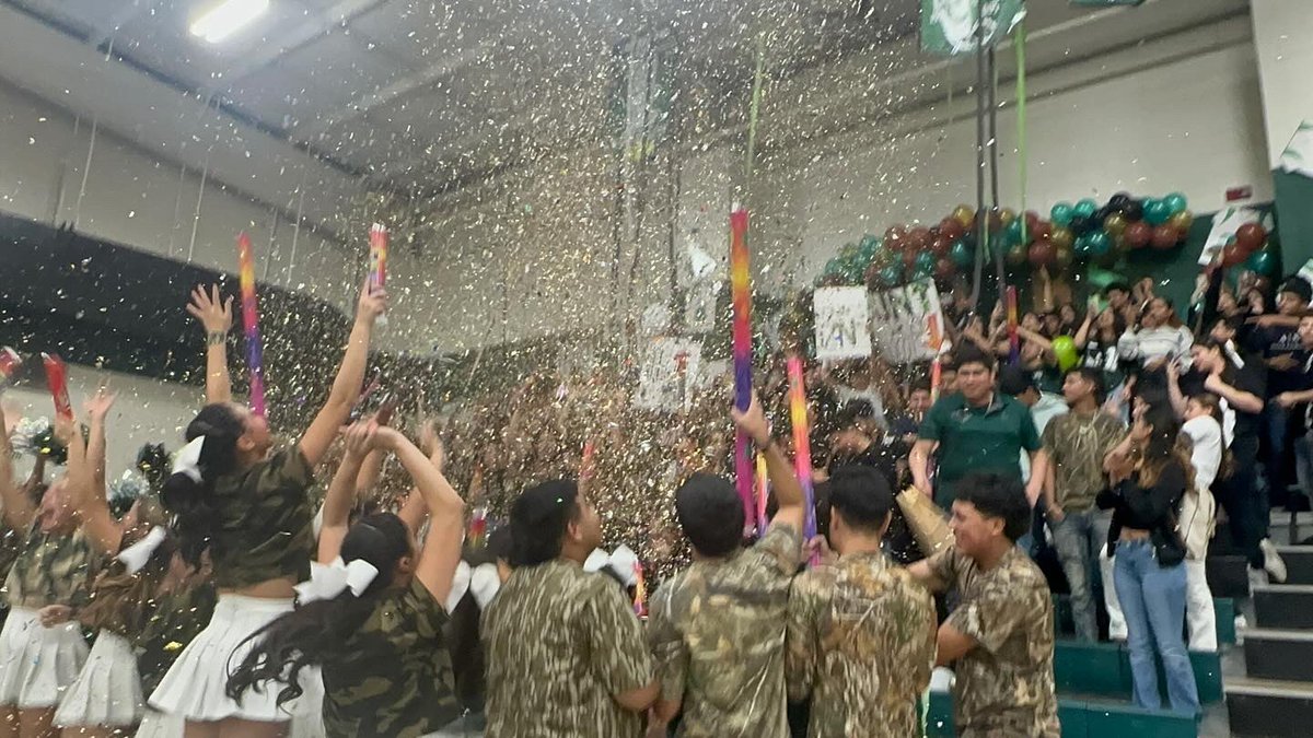 2020Psja's tweet image. Game 3 ✅🏈
#gamedayfun