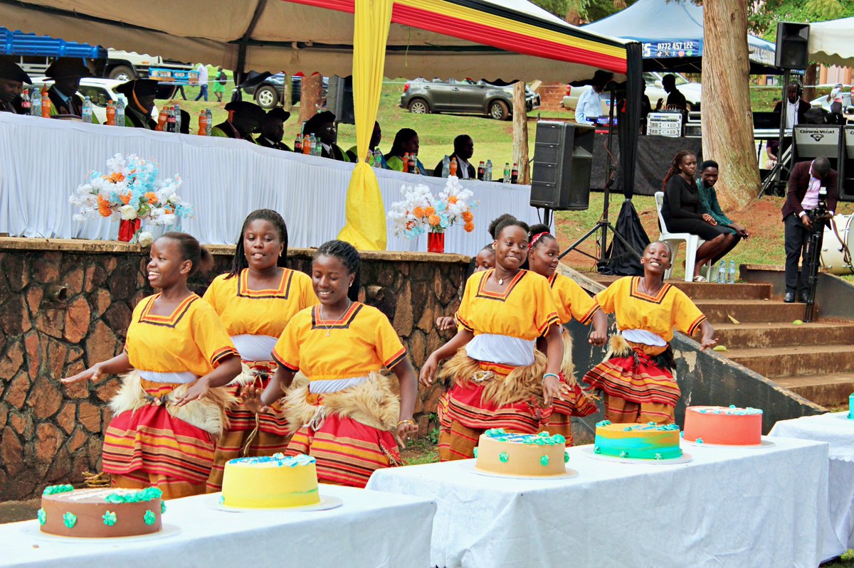 KyambogoArts's tweet photo. It’s time to celebrate! Congratulations to the newly admitted students of the class of 2024. Welcome to the start of an exciting journey @kyambogou https://t.co/hAVGI9ZLWc