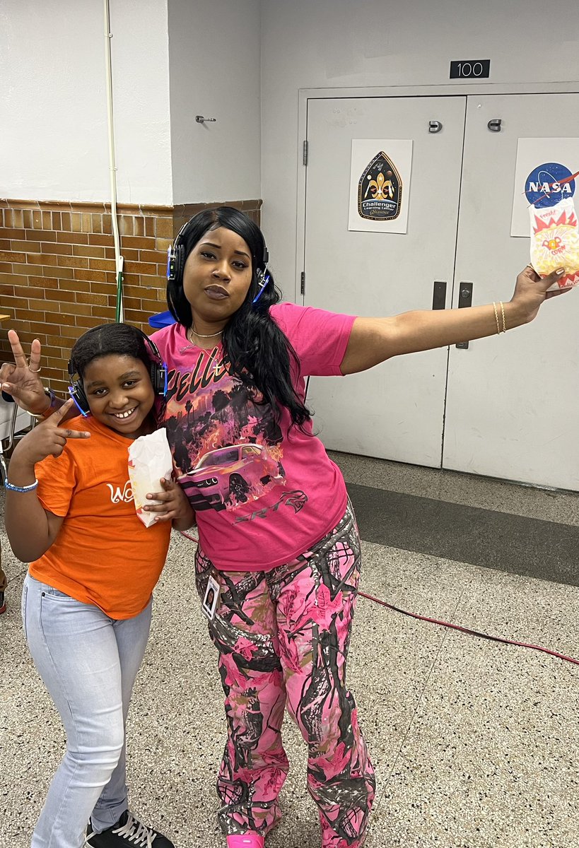 Master Jedi Ross 🧟♀️👩🏾🏫 tweet media