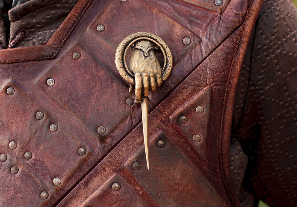 GameOfThrones's tweet image. The Mother of Auctions. Own a piece from the #GameofThrones world with @HeritageAuction.
entertainment.ha.com/c/auction-home…