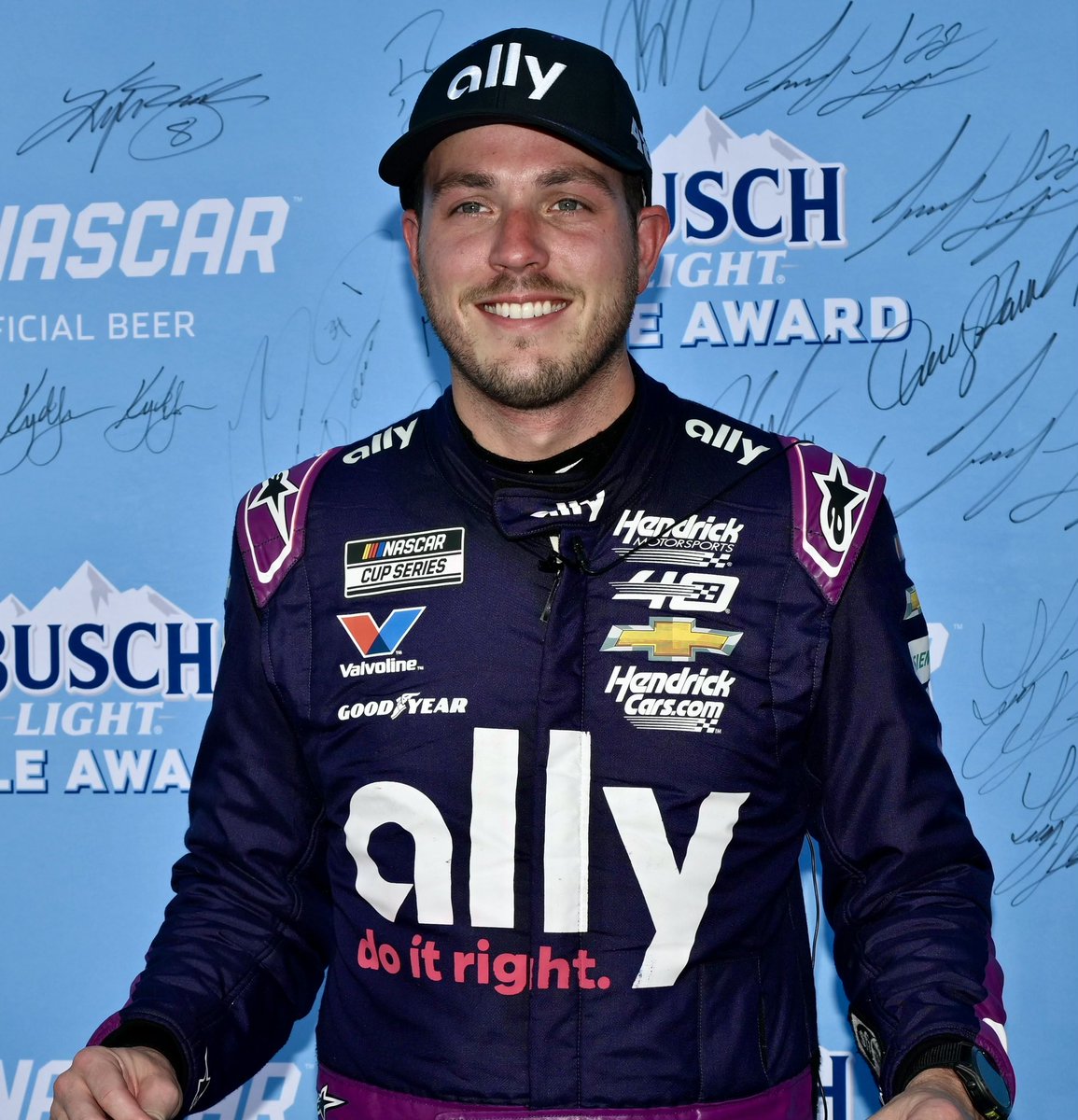 allyracing's tweet photo. All smiles ahead of tomorrow’s race! Drop a 😊 if you’re pumped to see @alex_bowman and the #Ally48 team start from the pole position at @itsbristolbaby! #NASCAR https://t.co/4fOpbtCWY3