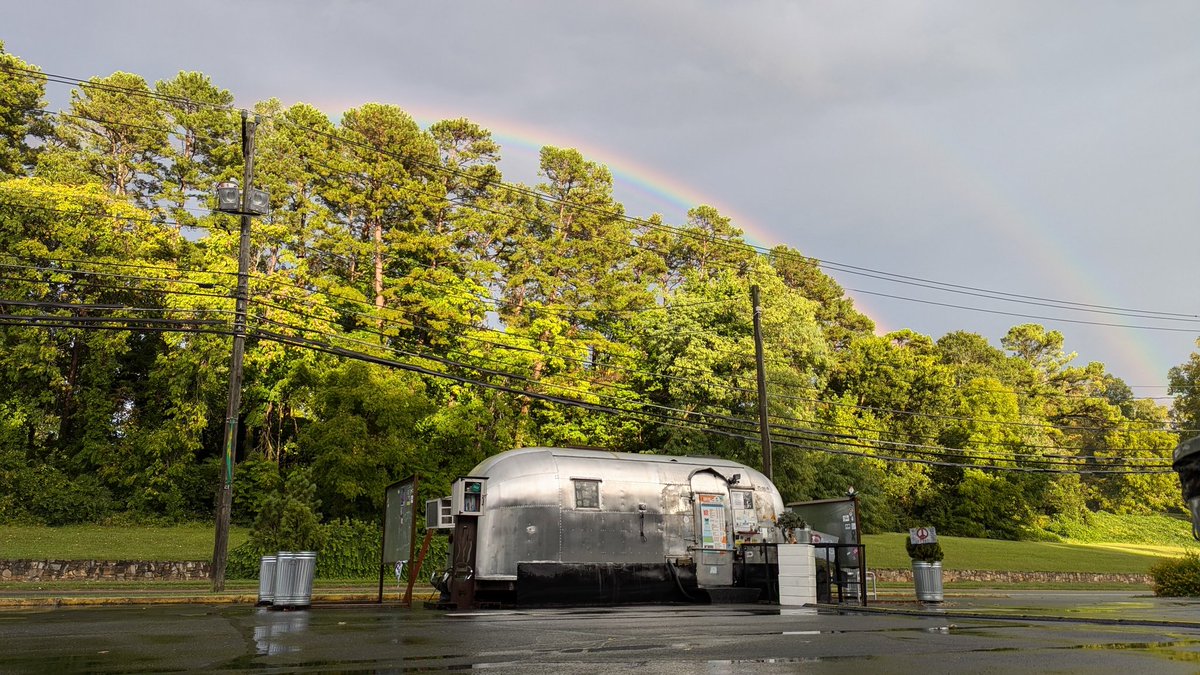 Prolly the last Summer rainstorm of 2024 brought a pleasant end to a torrential downpour 🌈