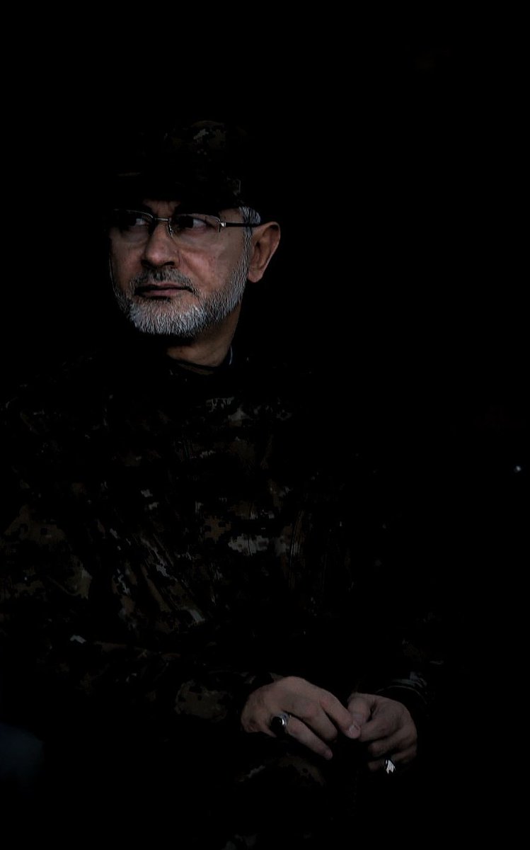 الأب الحنون، هنيئاً 🖤

#حاج_عبد_القادر