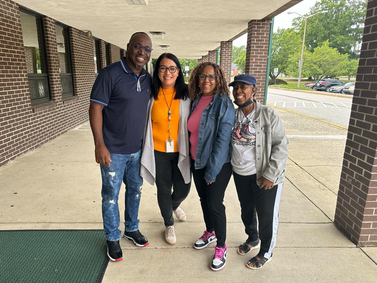 It is a fun Friday when Colossian Baptist Church is at Greenwood greeting the students! #NNPSProud