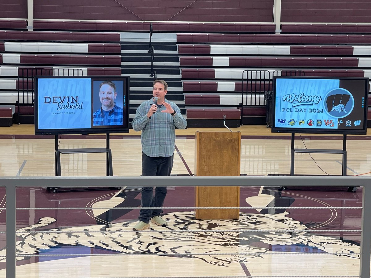 HermitageSchool's tweet photo. What a great day for our teachers with learning & laughter at the annual PCL Day. Thank you, @WeaubleauRIII for hosting and bringing in @TeacherComic - a great keynote that we really needed! 💜💛 #signalsafety #HornetEducators #WeAreHermitage #StrongerTogether https://t.co/wZlkW0JZeq