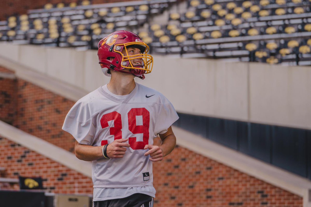 scstormfootball's tweet image. Friday Run Through at Kinnick ✔️🐥

Big thanks to @HawkeyeFootball for hosting us for our #FastFriday!