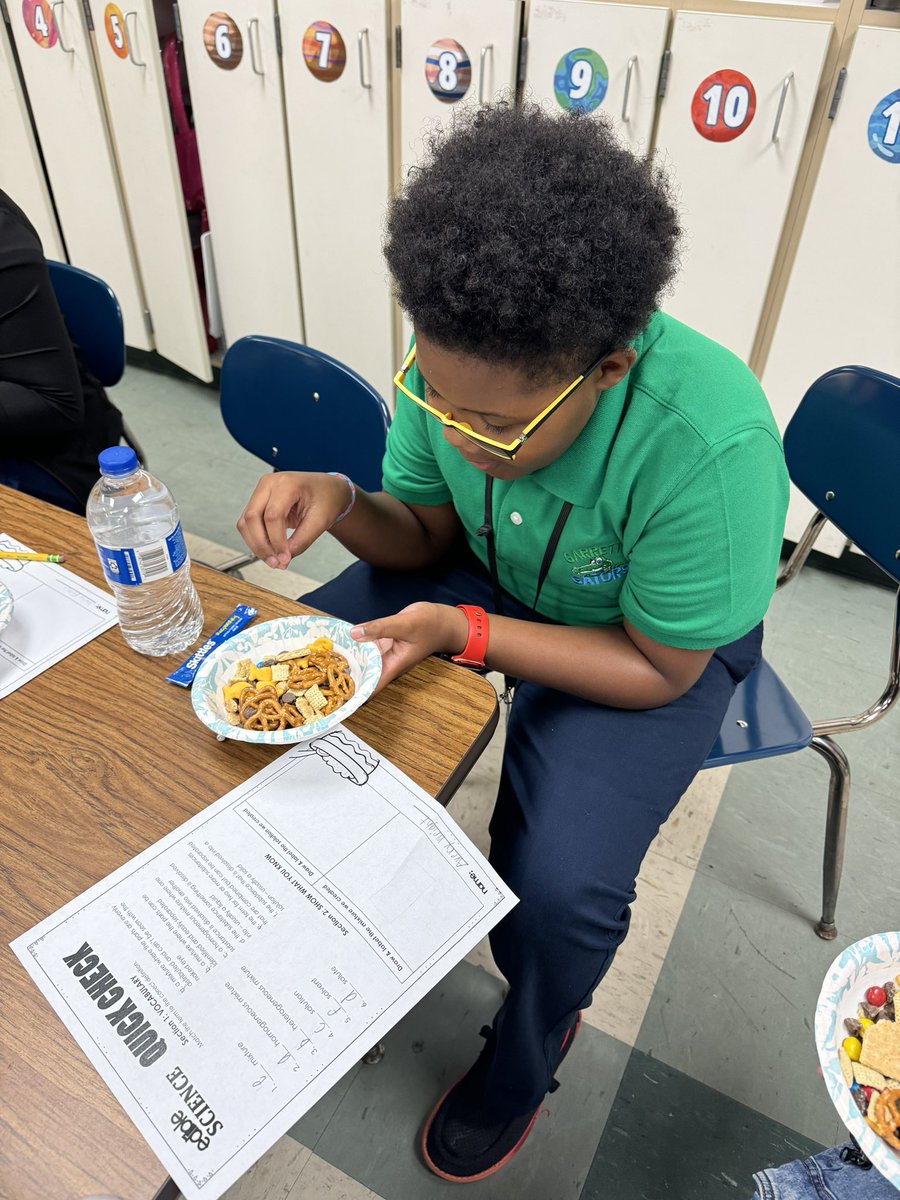 WSGarrettMPS's tweet photo. 🎉 Science is delicious! 

Today our 5th graders dove into an edible experiment, crafting their own snack mixtures and flavored water solutions to extend their learning about mixtures and solutions while having a blast! 

#WeStriveforGreatness | #GatorsOutOfThisWorld https://t.co/THS3BM7FRd