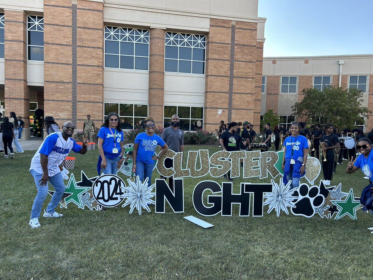 <a href="/LHughesNews/">Langston Hughes High School</a> Cluster Night! <a href="/AlchemistofEDU/">Samantha Atchison</a>  <a href="/RonMaxwellFCS1/">Ron Maxwell (@FCS)</a>  <a href="/SeabornLeeES/">SeabornLeeElementary</a>  <a href="/FultonCoSchools/">FultonCountySchools</a>
