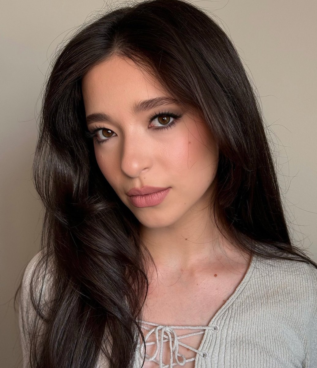 FilmUpdates's tweet photo. Mikey Madison stuns for ‘ANORA’ press. https://t.co/VaXjwXMBfx