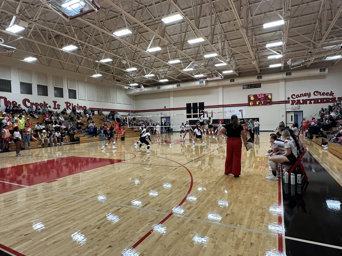Some <a href="/caneycreek_vb/">Caney Creek Volleyball</a> vs Conroe action‼️