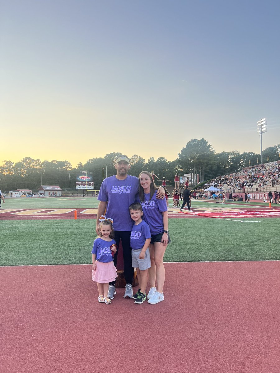 coachkatz86's tweet photo. Honored to wear purple for my guy @coach_fowler63! #FightForFowler
@JAXCOFOOTBALL https://t.co/JLYa2RAlHD