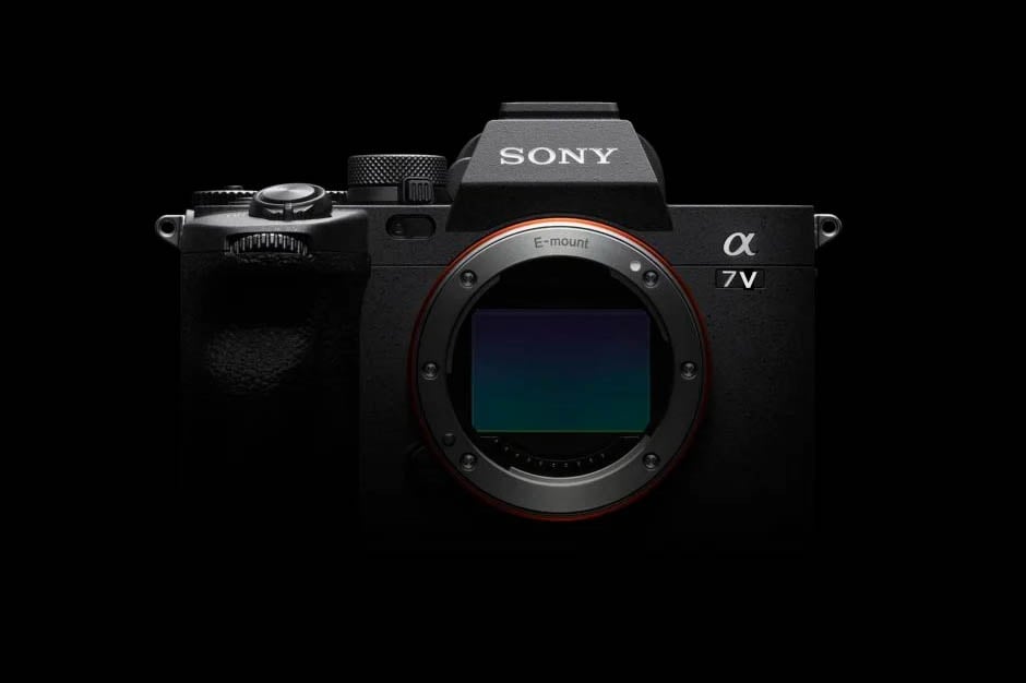 Rumeur : le Sony A7 V attendu début 2025 avec des avancées technologiques majeures ? dlvr.it/TDVLcb