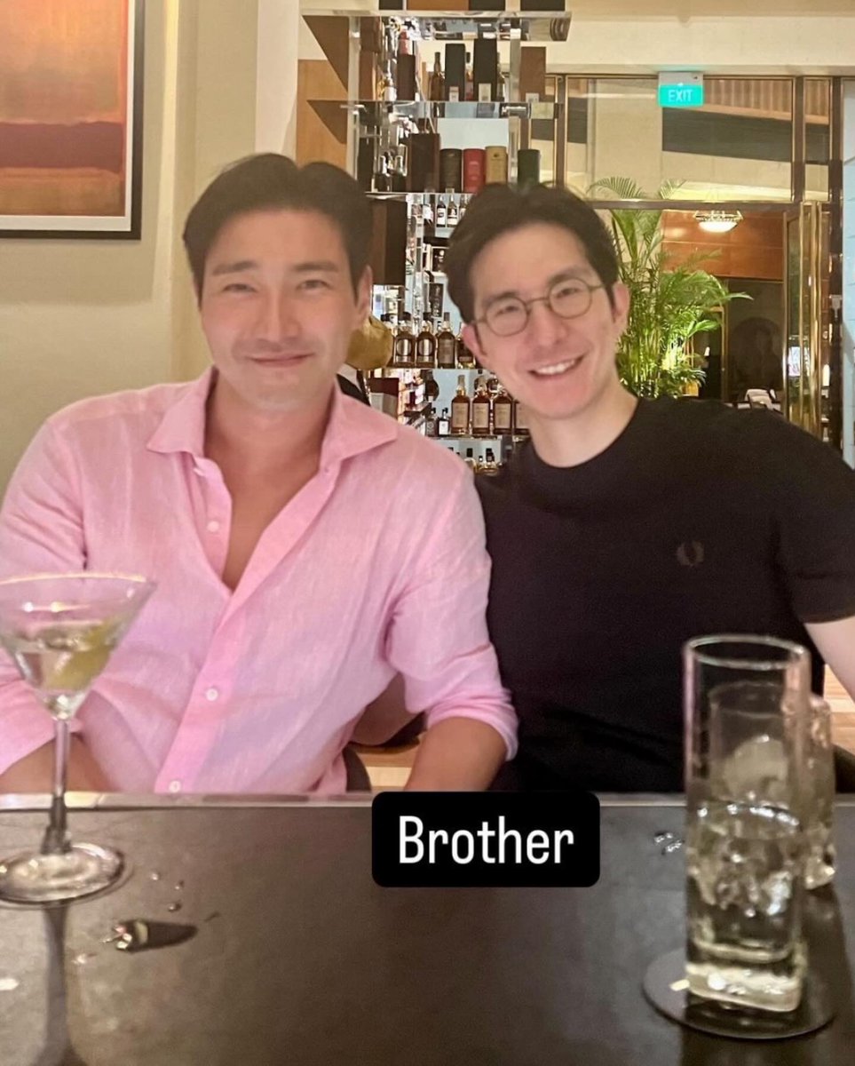 swas1019's tweet photo. Good morning:)I hope you have a great day 🌸💕☺️@siwonchoi
Formula 1 Singapore Airlines Singapore Grand Prix 2024 DAY1. #haveablessedweekend
©️ owner
#f1singapore #siwoninsingapore
#최시원 #siwon #siwonchoi #シウォン
#崔始源 https://t.co/XlM2zGmN1m