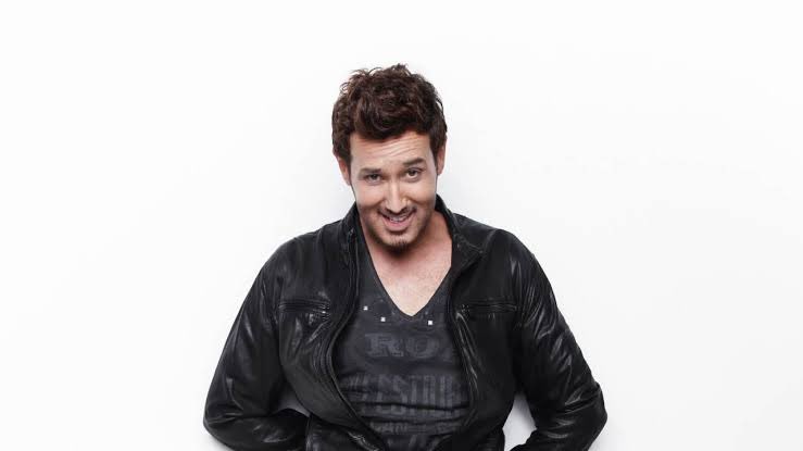 Twitter’da yer alan saçma, yalan, etkileşim almak için uydurulmuş haberlerden biri olmasını, gerçek olmamasını öyle çok istedim ki... Son ana kadar da böyle düşündüm. Olmadı. Metin Arolat’ı kaybetmişiz. Çok üzgünüm. Şahane bir insan, çok iyi bir arkadaş, müthiş bir yönetmendi.