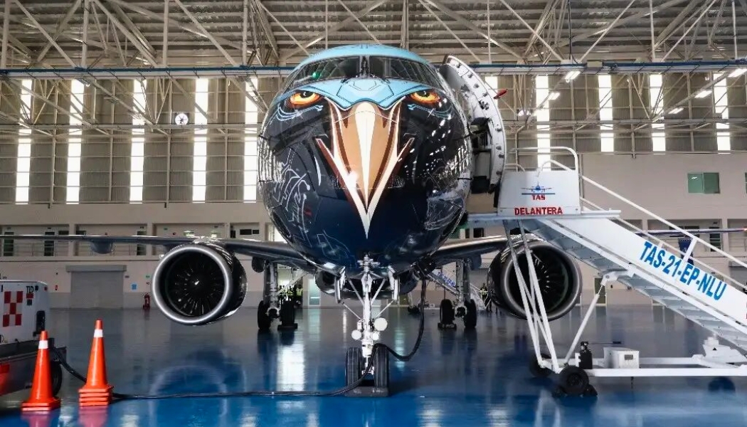 Transponder1200's tweet photo. #Fotos: #Embraer 🇧🇷 aterriza en el #AIFA 🇲🇽 con E195-E2 (#TechEagle) para presentarlo a Mexicana de Aviación.
https://t.co/vQOghH1TpL https://t.co/2nZjmzQLSr