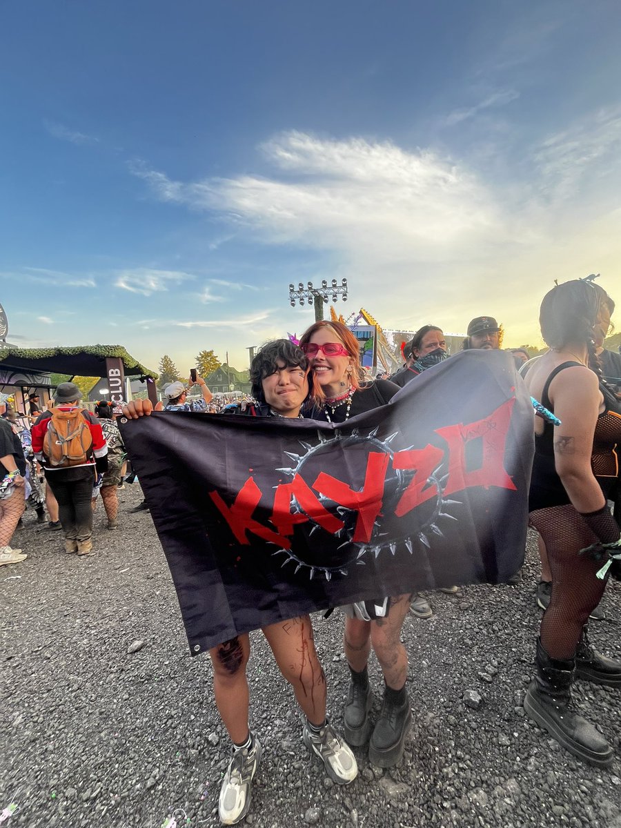 れいぞー tweet media