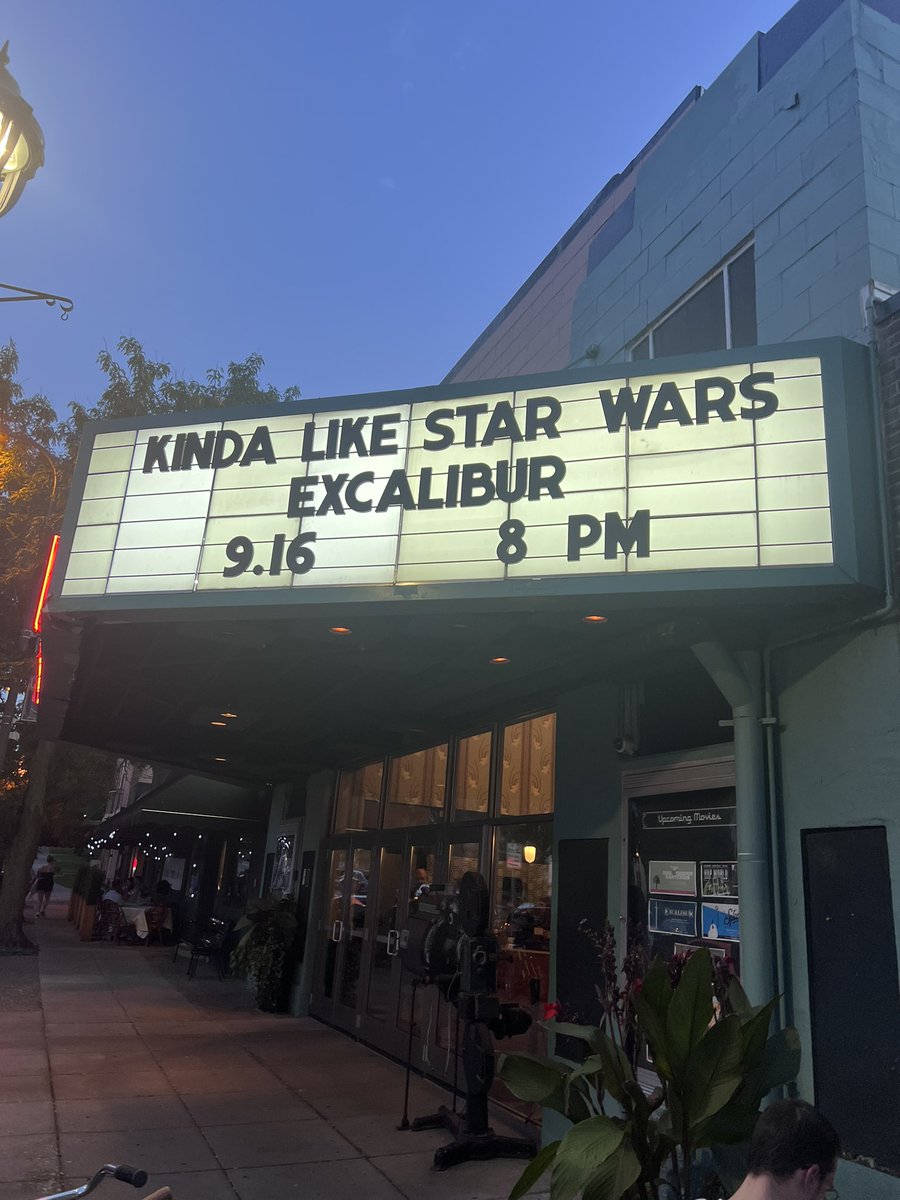 tabletopthomas's tweet photo. @johnmaddening @UptownTheatre @Riverviewtheatr Give the Parkway some credit too. 😆 https://t.co/4og3gNEuEL