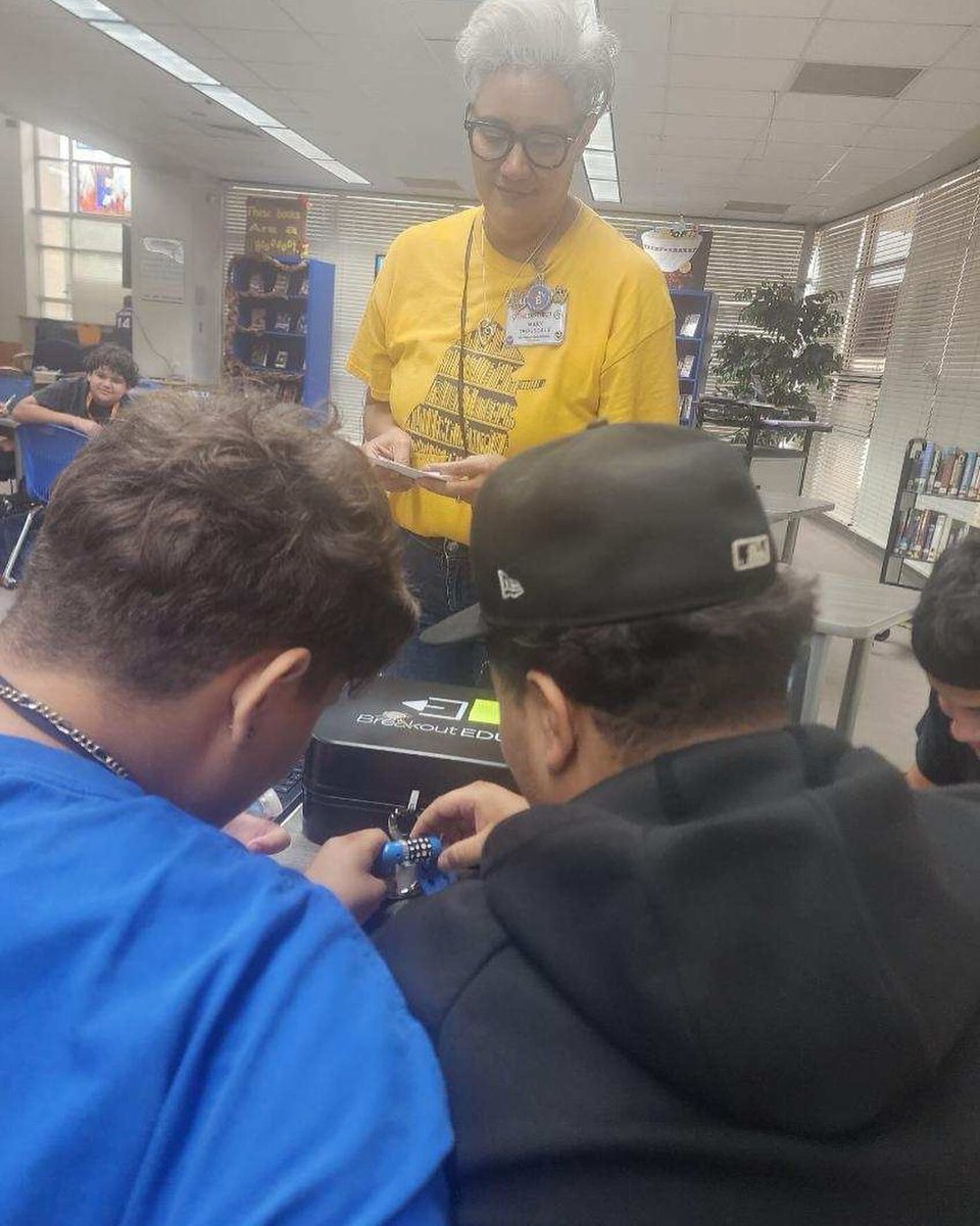 Eastwood Library_YISD tweet media