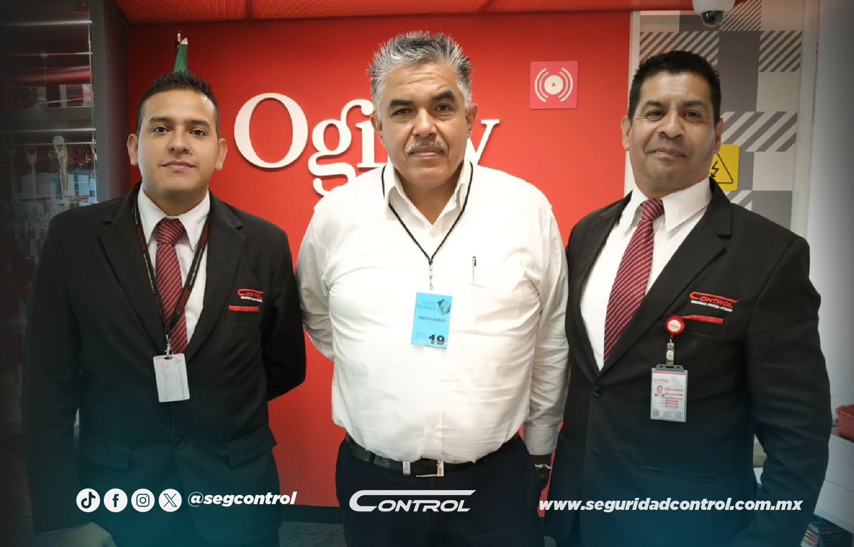 segcontrol's tweet image. 🚨🚔En Control seguimos visitando los servicios en nuestra práctica #RutasControl En esta ocasión estuvimos visitando servicios de la zona norte de la CDMX,  con  la Coordinadora de Cultura Organizacional y el supervisor de zona. 
#GuardiaControl #YoSoyControl #SeguridadControl