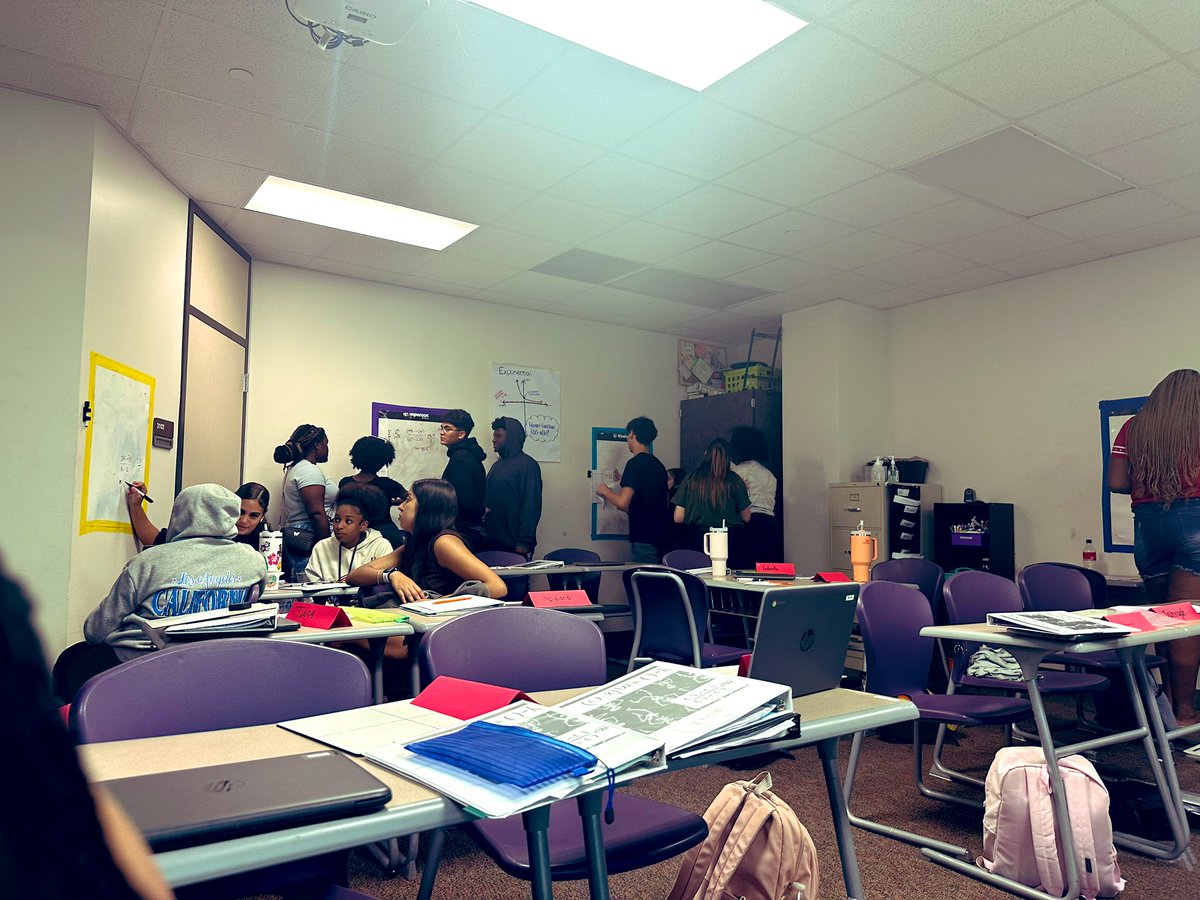 mscarrier_'s tweet photo. @HumbleISD_HHS Math teachers making moves towards #meaningfulwork and #thinkingfirst @Humble_2ndMath
Keep growing kids Mrs. Montoya and Ms. Williams! https://t.co/I85GU1CWl6