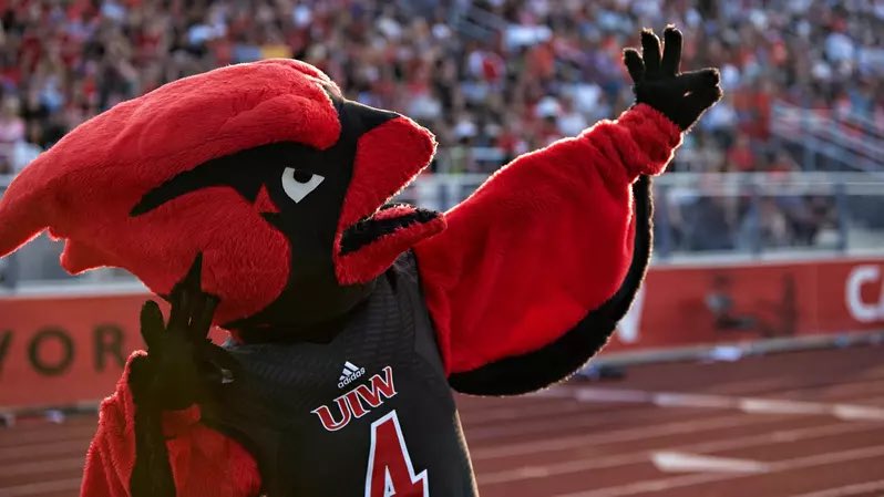 Shillow (@alexshillow5) on Twitter photo First week ✔️
Grateful to join <a href="/UIWAthletics/">UIW ATHLETICS</a> and the Cardinals Club! Excited for what’s to come in San Antonio 🔴⚫️
#TheWord | #TakeFlight First week ✔️
Grateful to join <a href="/UIWAthletics/">UIW ATHLETICS</a> and the Cardinals Club! Excited for what’s to come in San Antonio 🔴⚫️
#TheWord | #TakeFlight