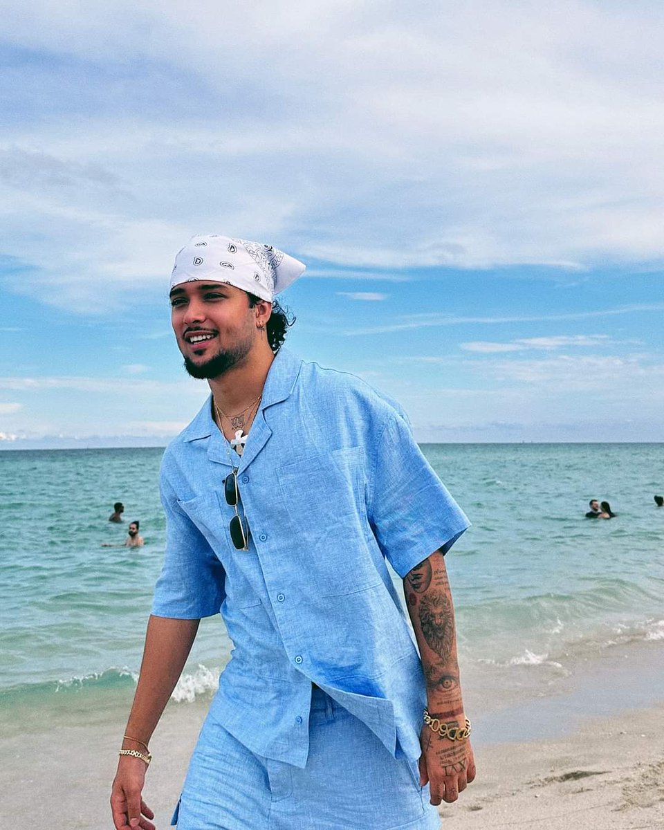 📸|| #INSTAGRAM: <a href="/JOELDELE0N/">Joel DELEŌN</a> vía ig post 

eventually, all waves pass🌊
 @novamen <a href="/FashionNova/">FashionNova</a> 

#DELEON